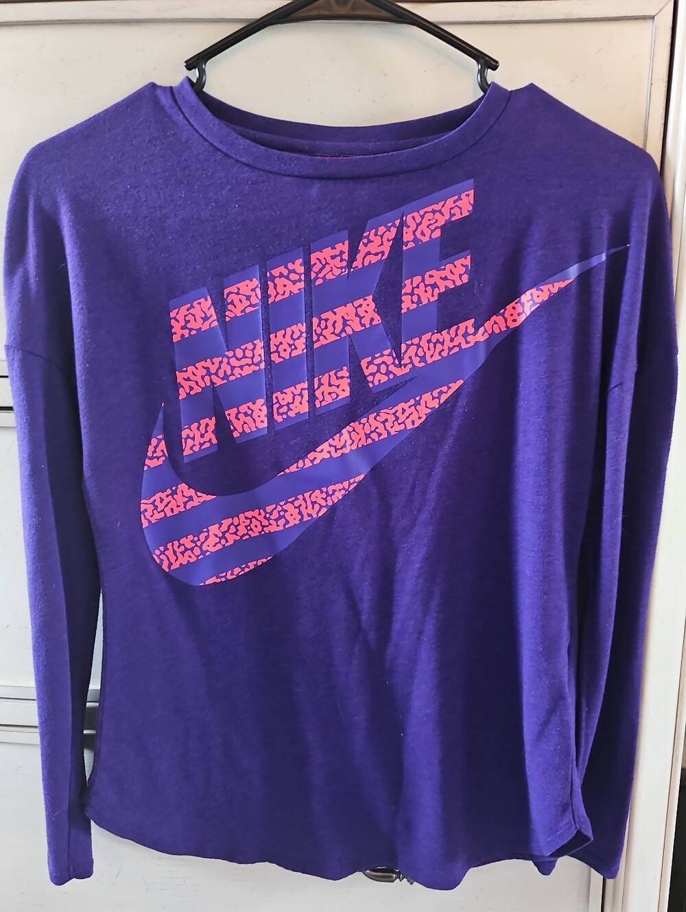 Nike Girls Long Sleeve Graphic Tee Purple Size Lg.
